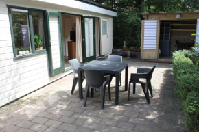 Sfeervolle chalet met terras, H14 De Veldkamp, Epe, voor 4 personen